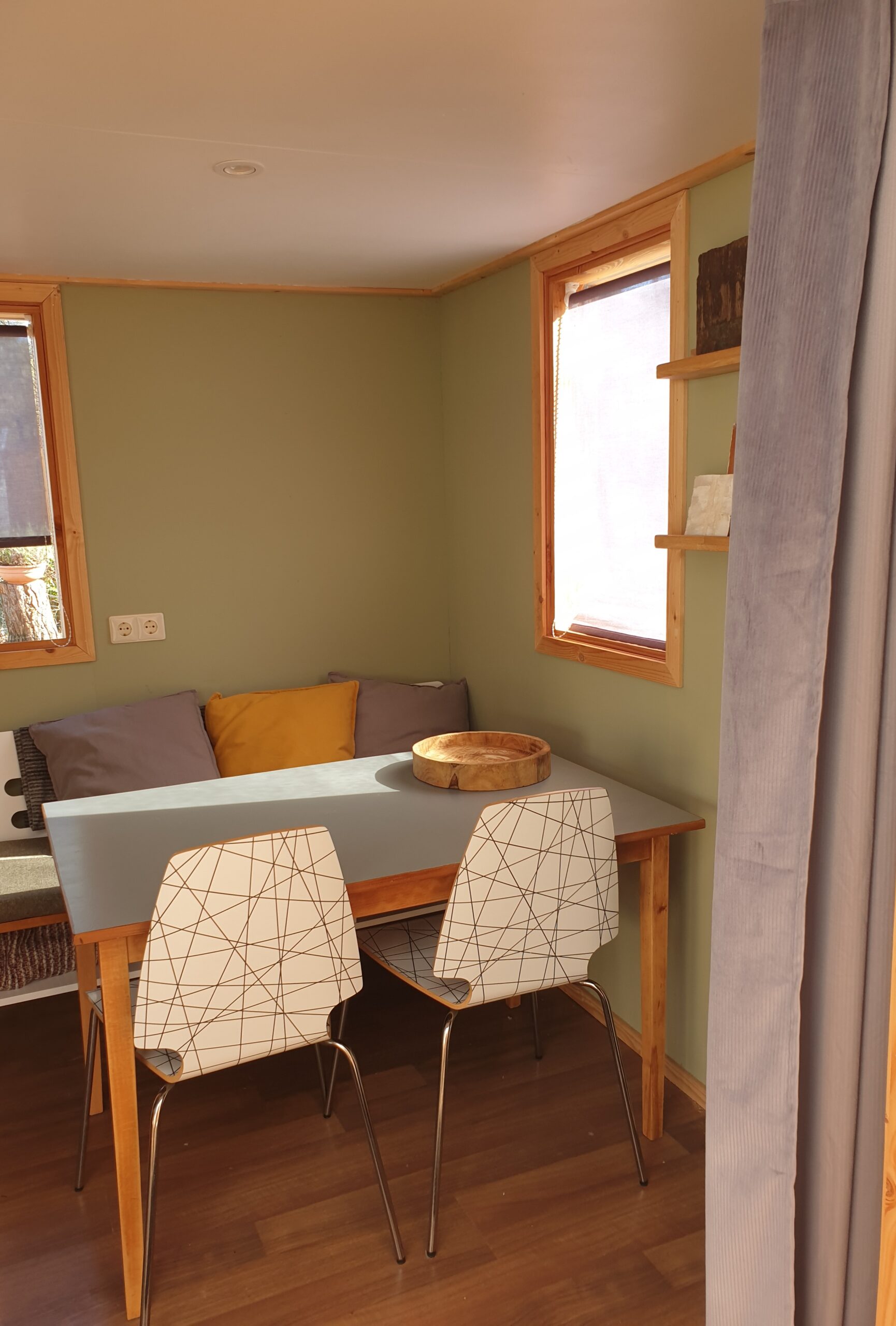 eethoek tinyhuis Wolf