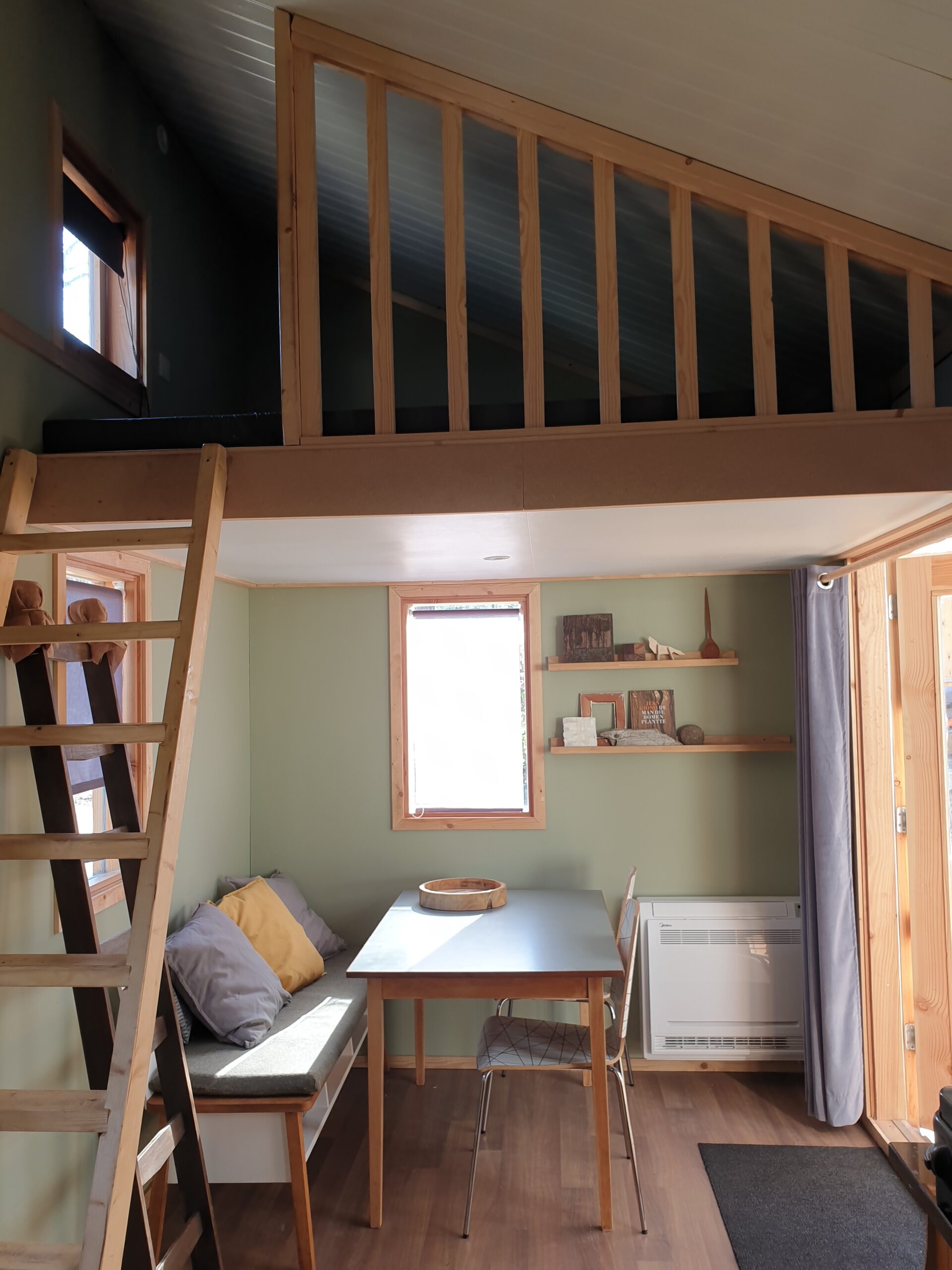 eethoek tinyhuis1 Wolf